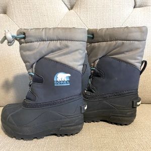 Boys Sorel Winter Boots - Size 6 - GUC
